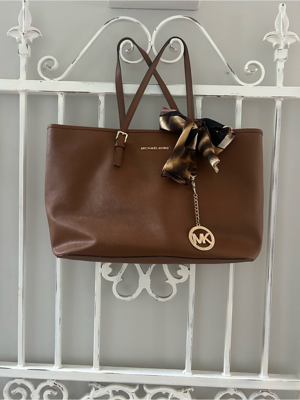MICHAEL by Michael Kors Quinn Signature Logo LARGE Tote Shoulder Bag Brown